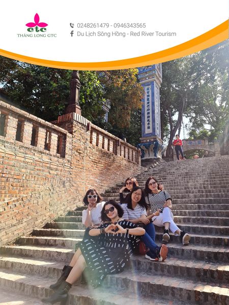Sáng chớm lạnh trên dòng sông thơ mộng